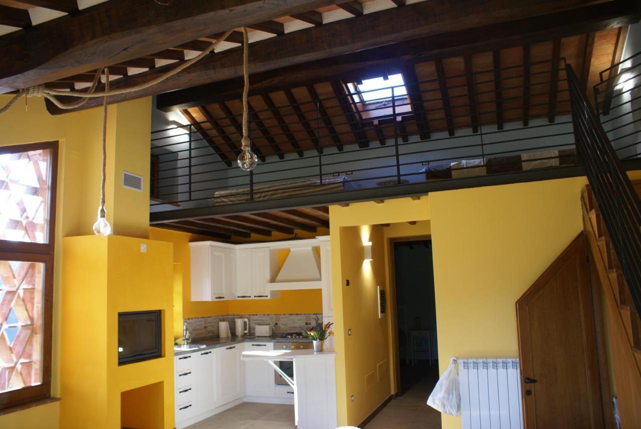 Tramonto Casa Barga Toscana Ristrutturata 2021 エクステリア 写真