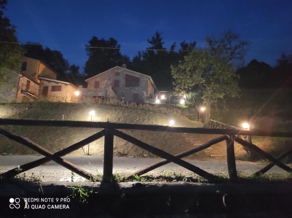 Tramonto Casa Barga Toscana Ristrutturata 2021 エクステリア 写真